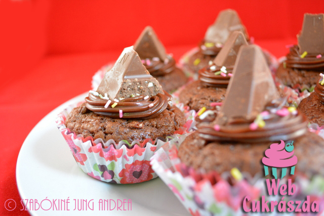 Toblerone csokis cupcake