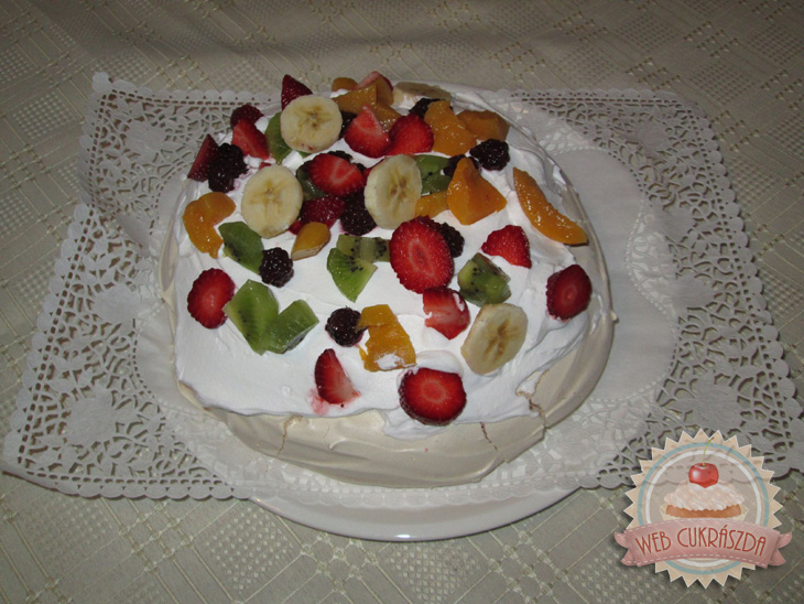 Pavlova torta