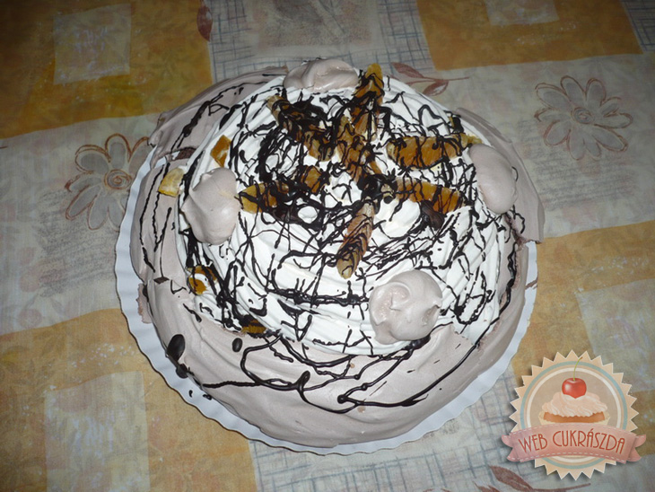 Csokis-narancsos Pavlova torta