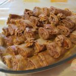 Sárgabaracklekváros-diós palacsinta