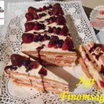 Mézes-grízes-epres torta